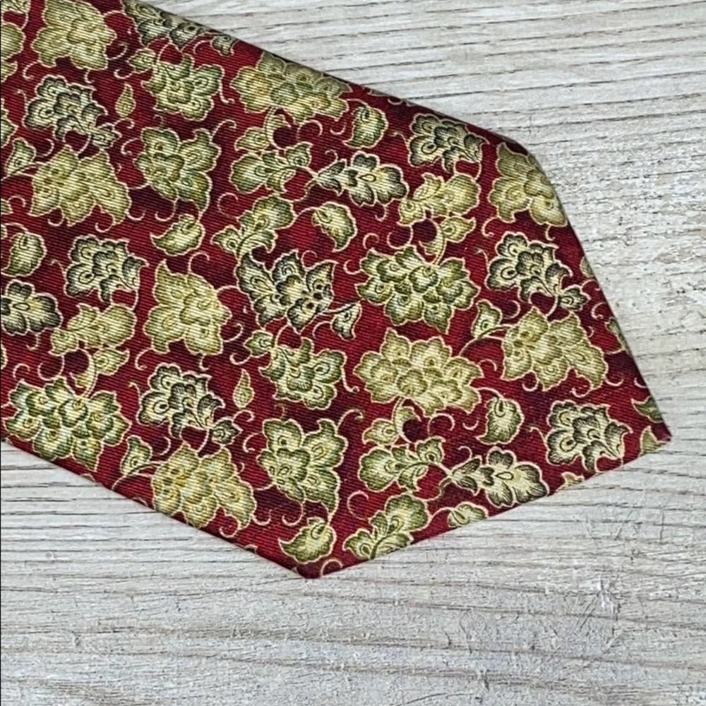 The Metropolitan Museum of Art Silk Floral Tie